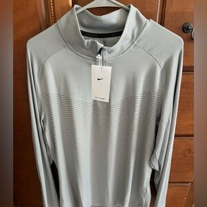 Nike Men’s Golf quarter zip shirt